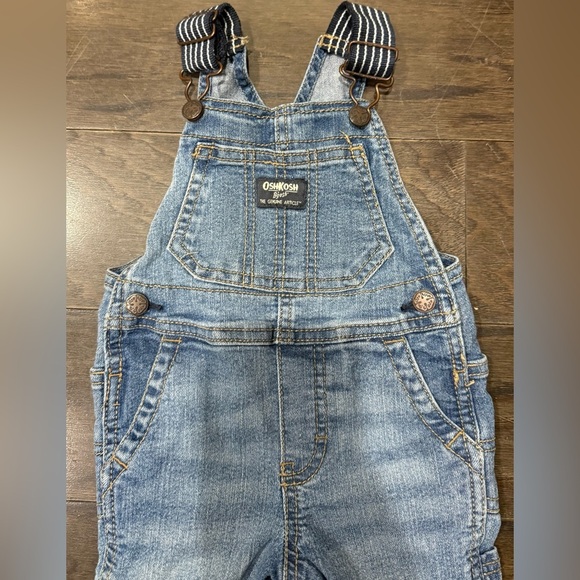 OshKosh BGosh Denim Overalls 12M - Picture 3 of 5